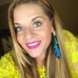 Meet your Posher, Misti